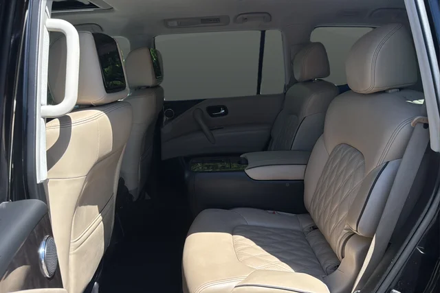 Used 2022 Super Black Nissan Platinum image 22