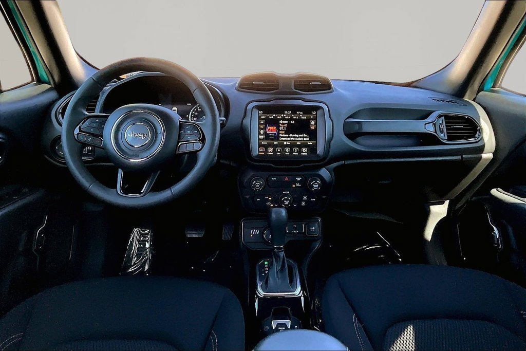 Used 2022 Teal Jeep Altitude image 7