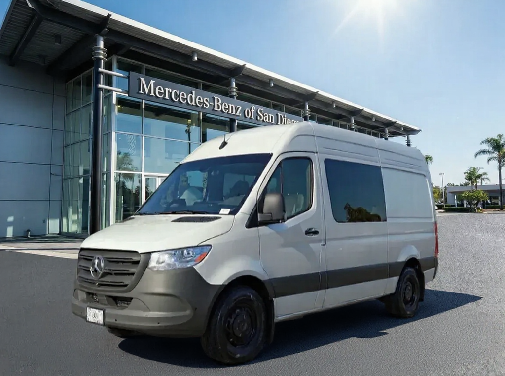 2026 Mercedes-Benz Sprinter 2500 144 WB's photo