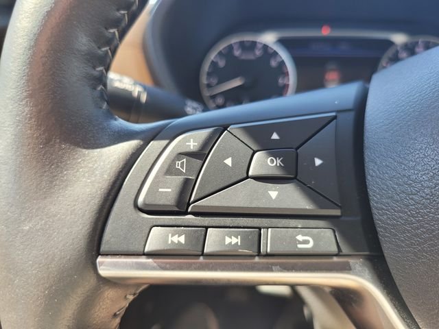Used 2025 Gray Nissan SV image 28