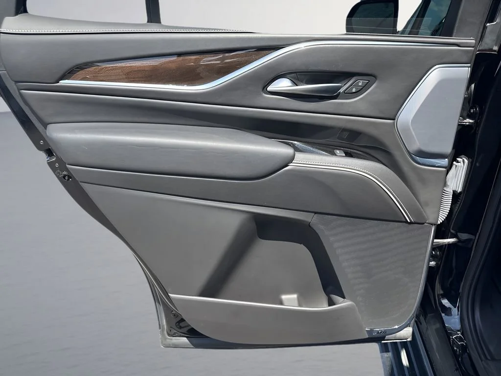 Used 2023 Black Raven Cadillac Sport Platinum image 31