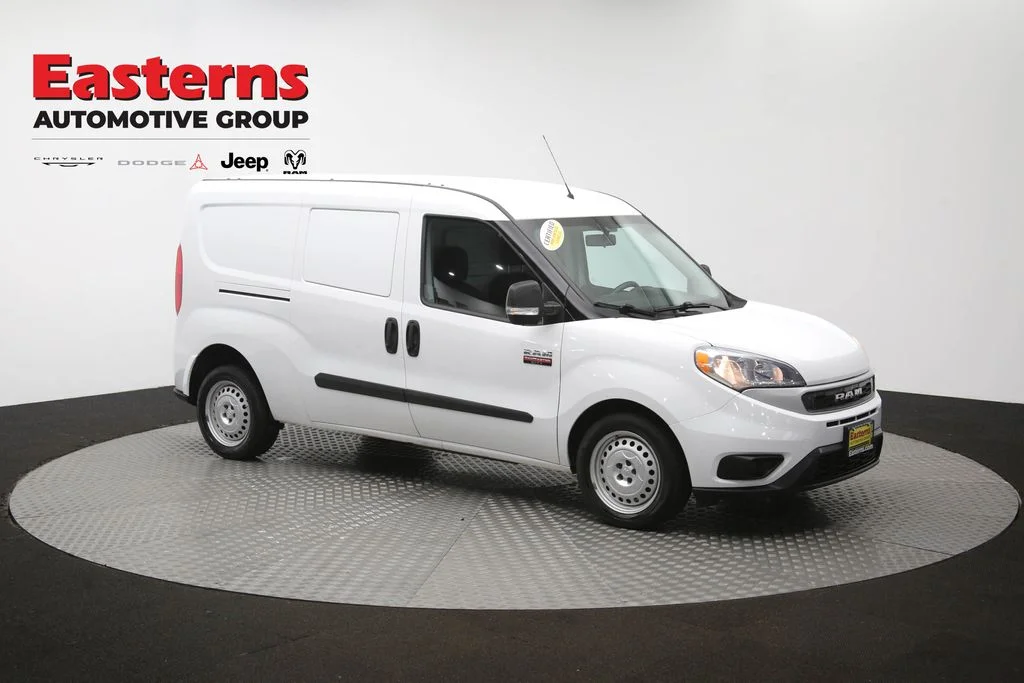Used 2022 White Ram Base image 46