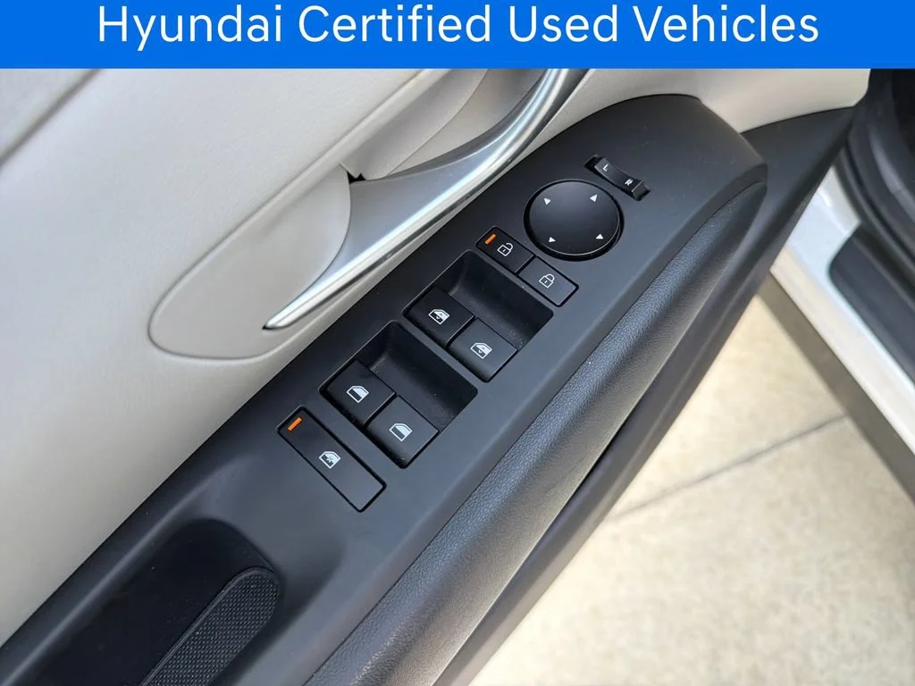 Certified Pre-Owned 2025 Hyundai Tucson Hybrid SEL Convenience