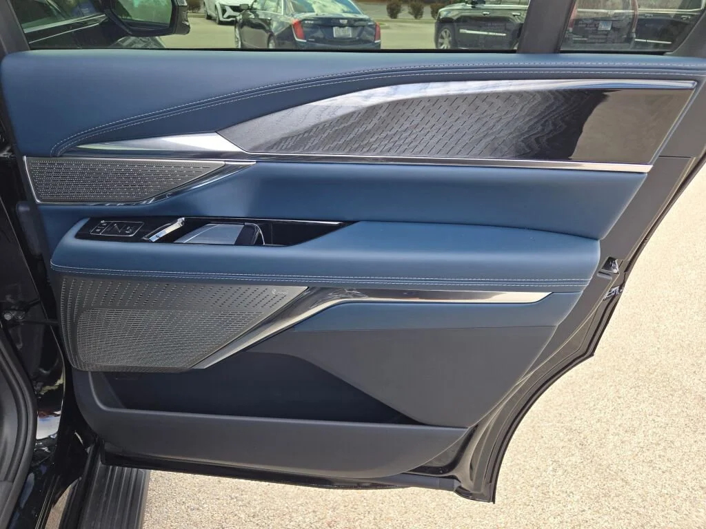 2026 Cadillac Escalade IQ Premium Sport - Photo 8