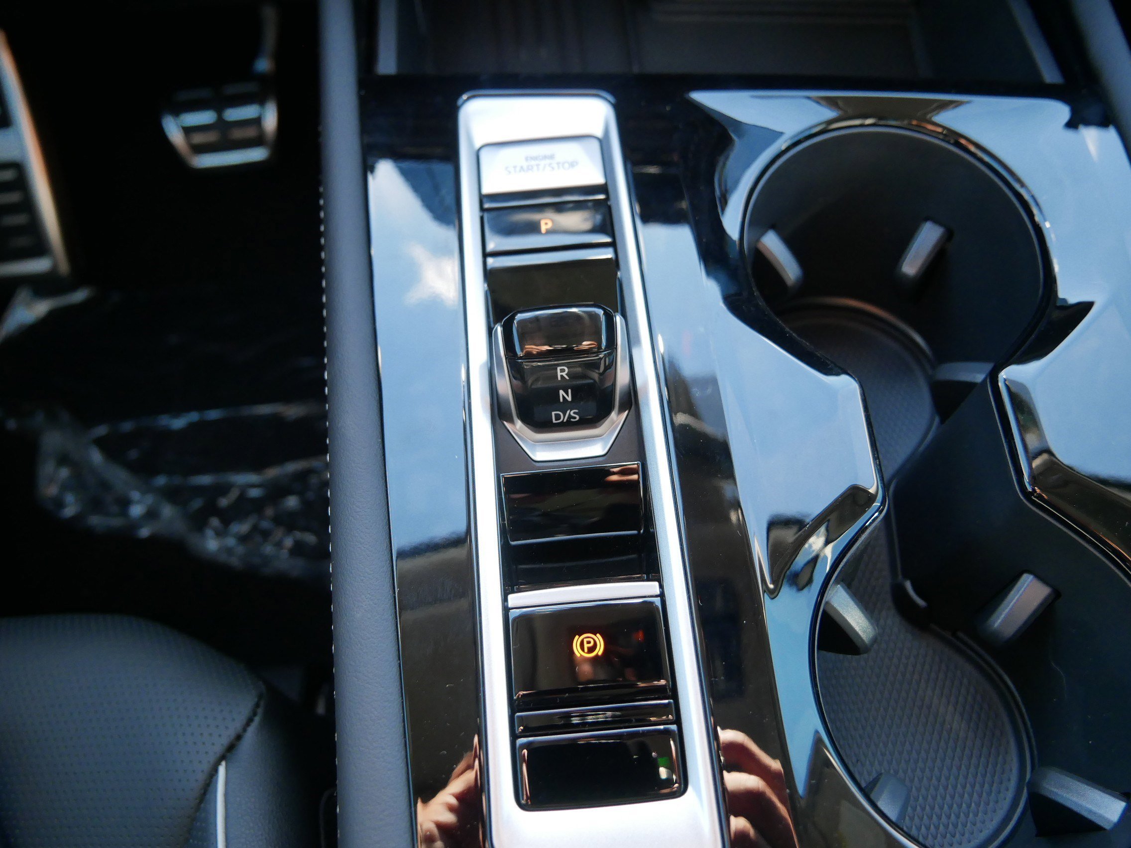 2026 Volkswagen Atlas SEL Premium R-Line - Photo 14