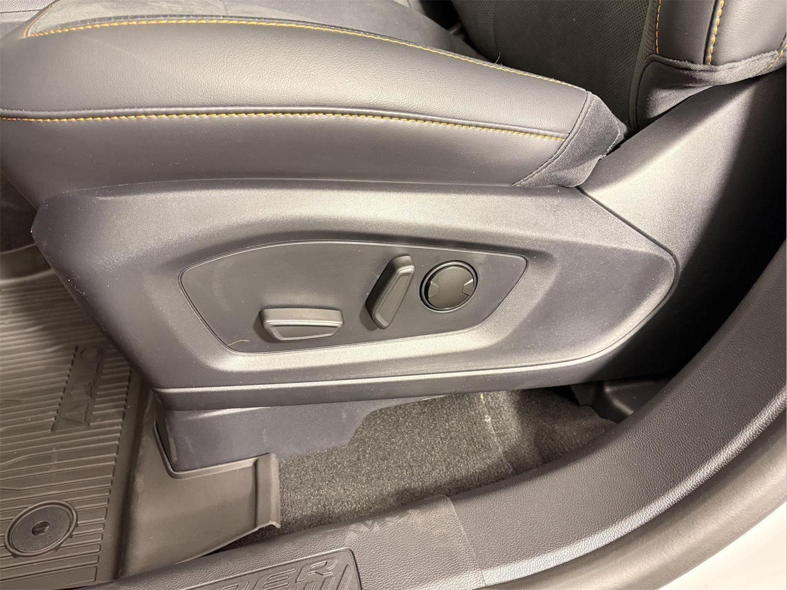 New 2026 Space White Metallic Ford Tremor® image 14