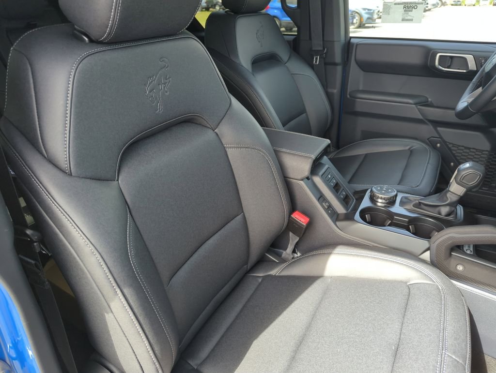 New 2026 Velocity Blue Metallic Ford Badlands® image 36