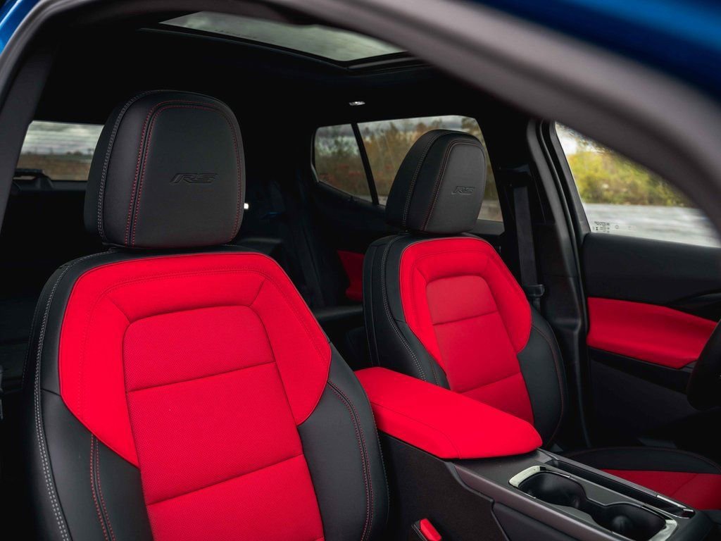 2025 Chevrolet Equinox EV RS - Photo 20