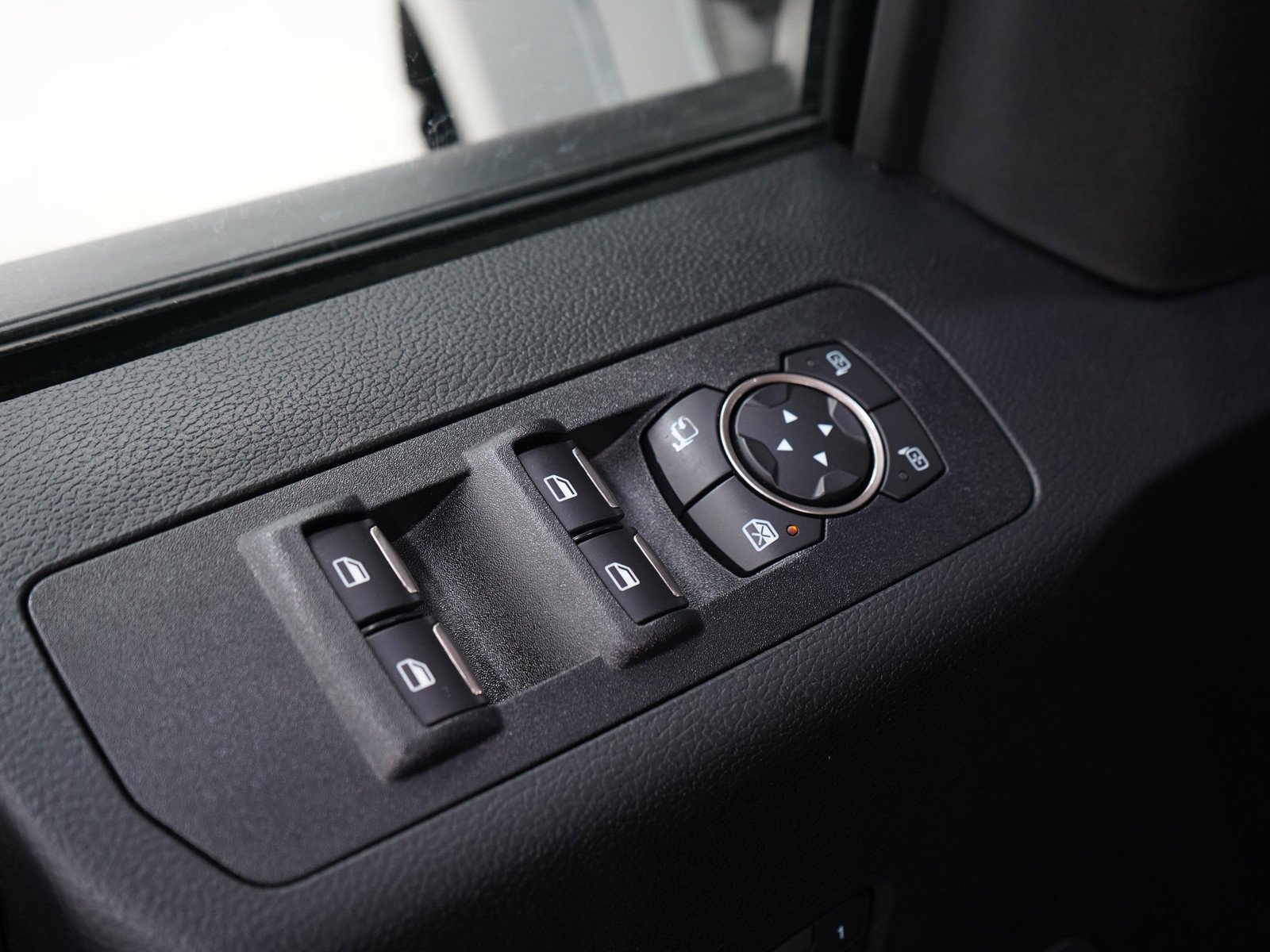 Used 2019 Magnetic Ford Raptor image 23