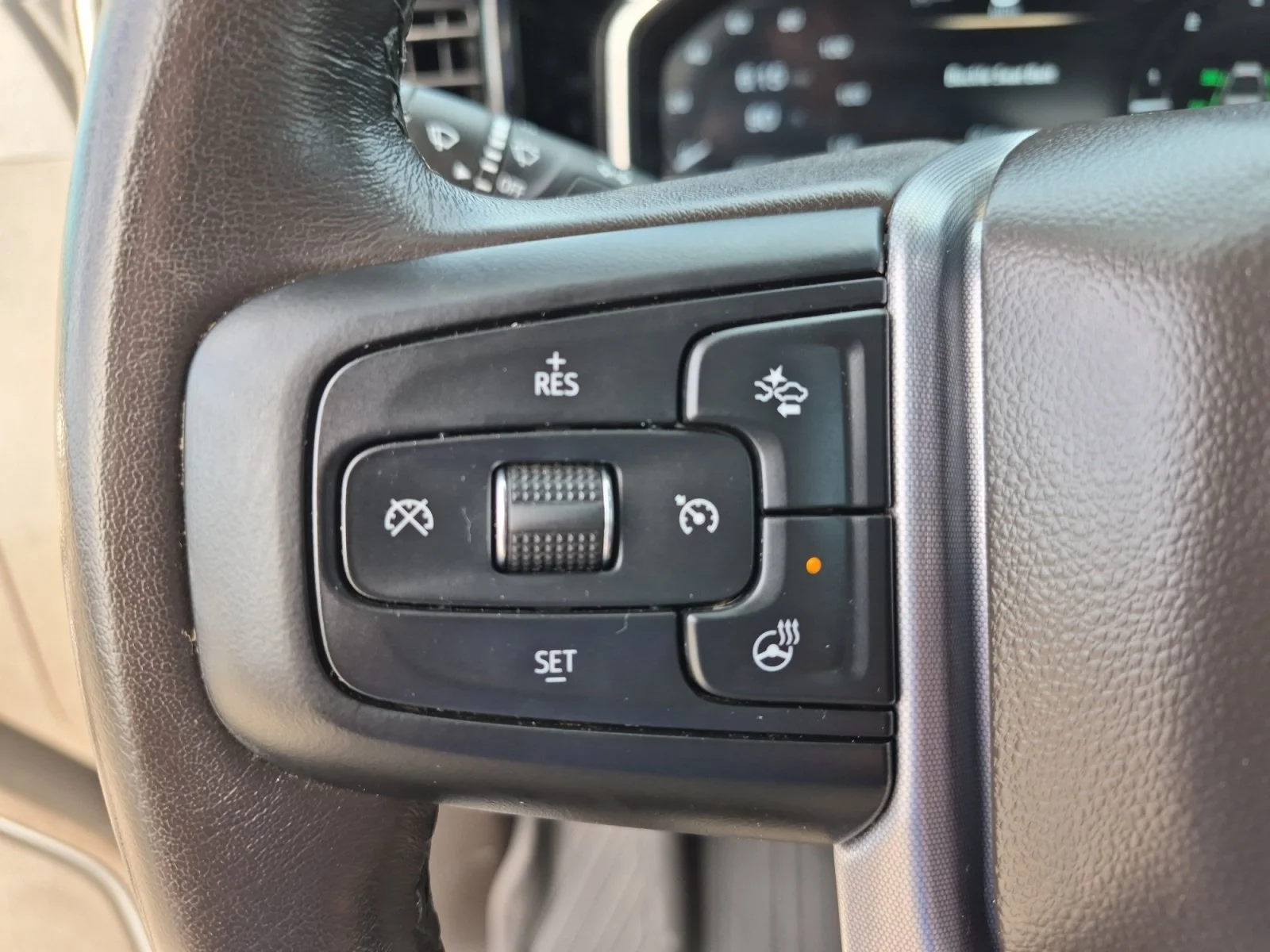 Used 2022 Quicksilver Metallic GMC SLT image 23
