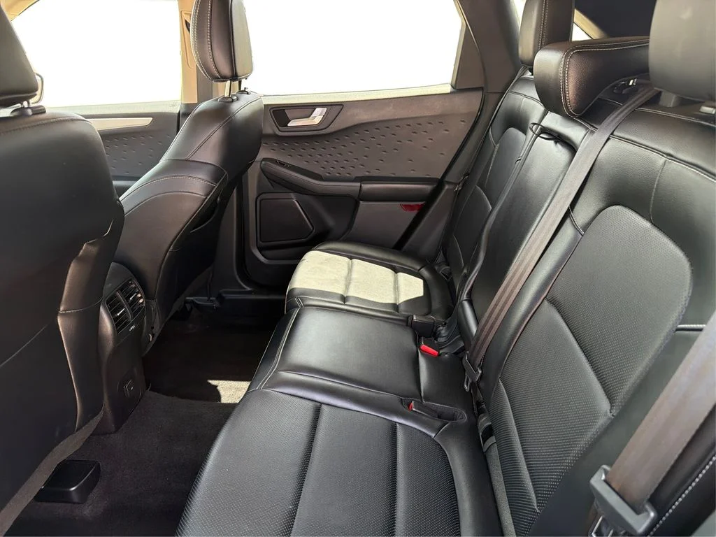 Used 2020 Magnetic Metallic Ford SEL image 11