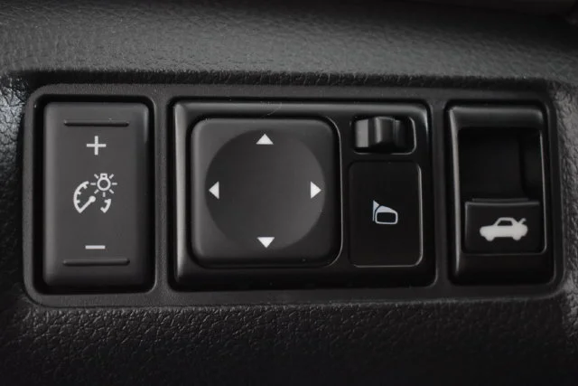 Used 2019 Black Nissan SR image 30