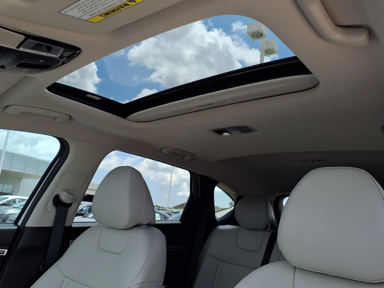 Certified Used 2024 White Hyundai SEL image 17