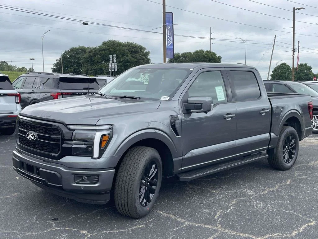 New 2026 Gray Ford Lariat image 7