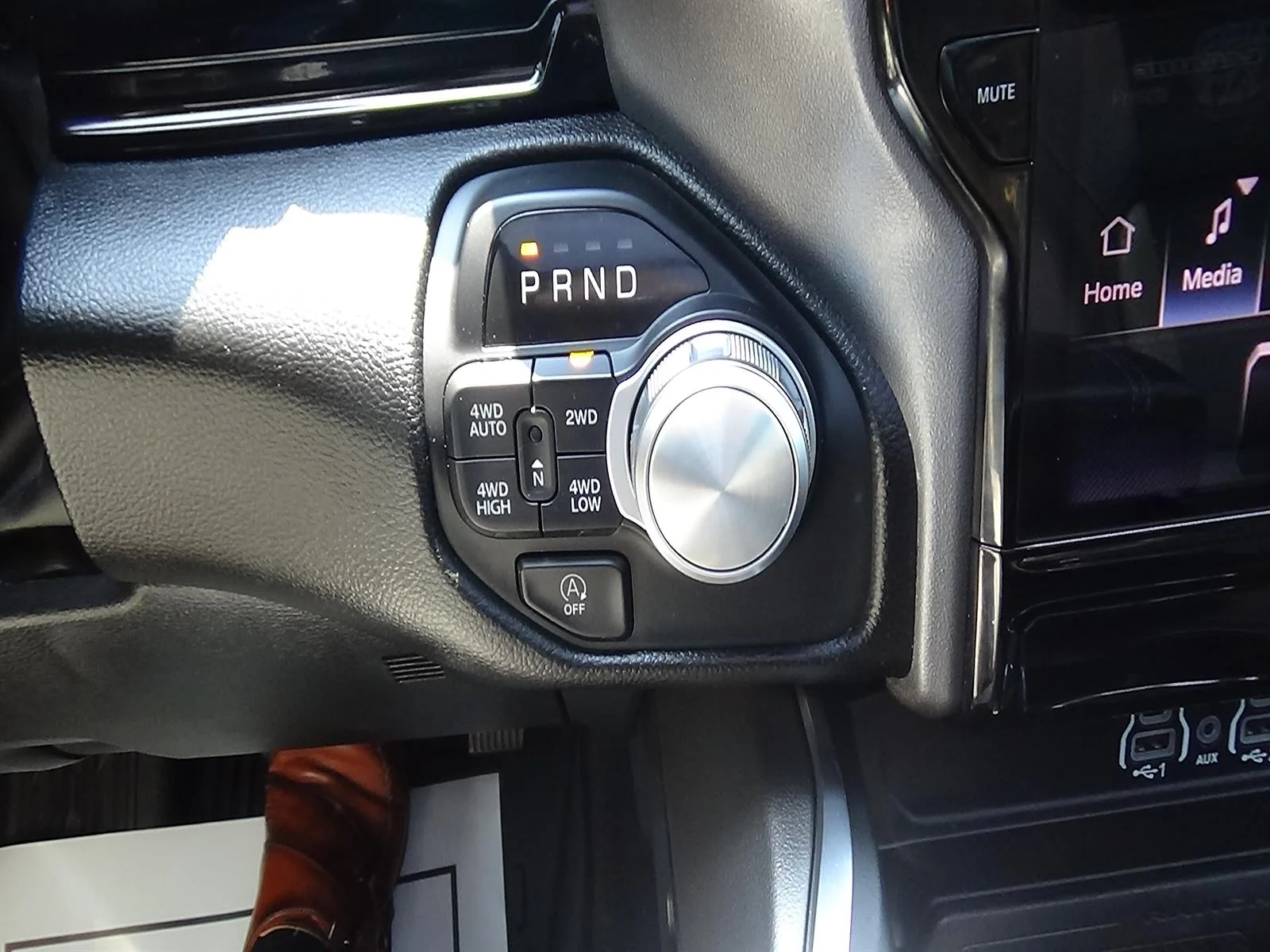 Used 2025 Granite Crystal Metallic Clear Coat (pau) RAM Laramie image 26