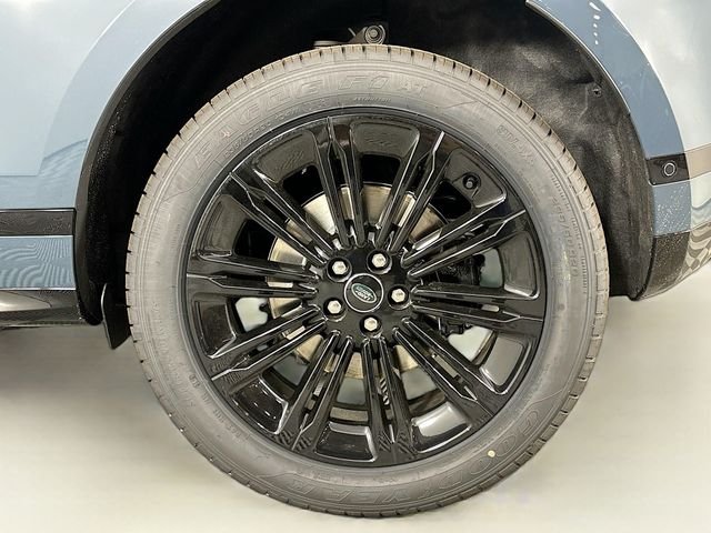 Certified Used 2026 Tribeca Blue Land Rover Dynamic image 30