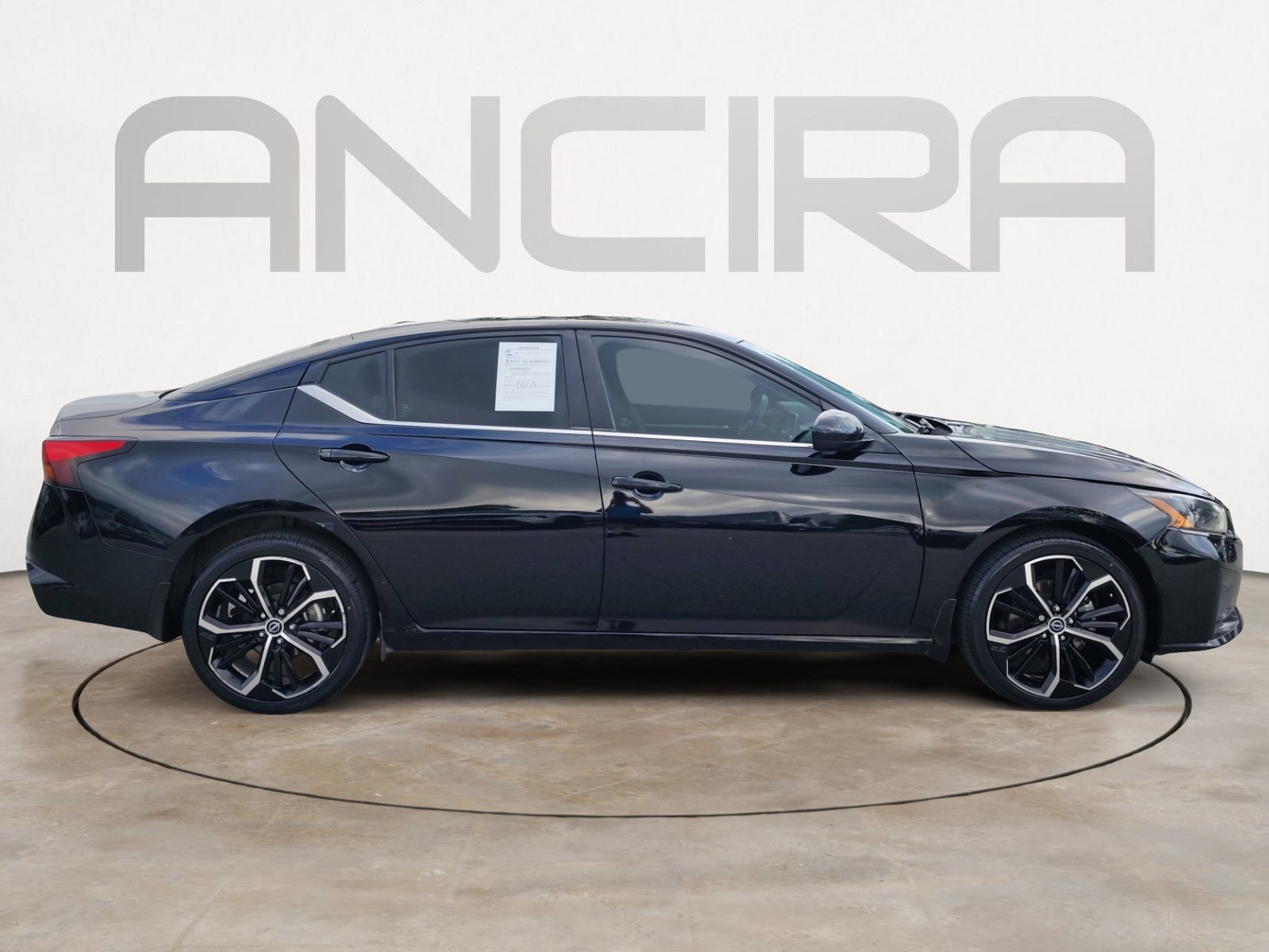 Used 2023 Super Black Nissan 2.5 SR image 12