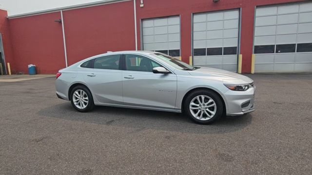 Used 2017 SILVER ICE METALLIC Chevrolet LT image 9