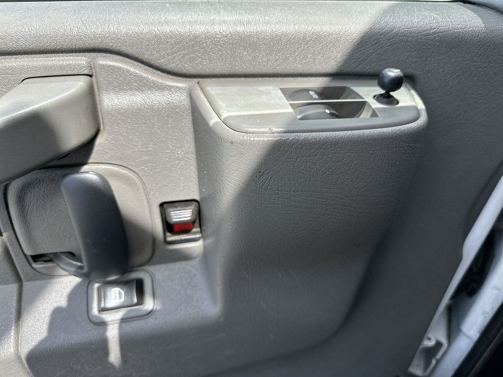 2017 Chevrolet Express Cargo Work Van - Photo 21