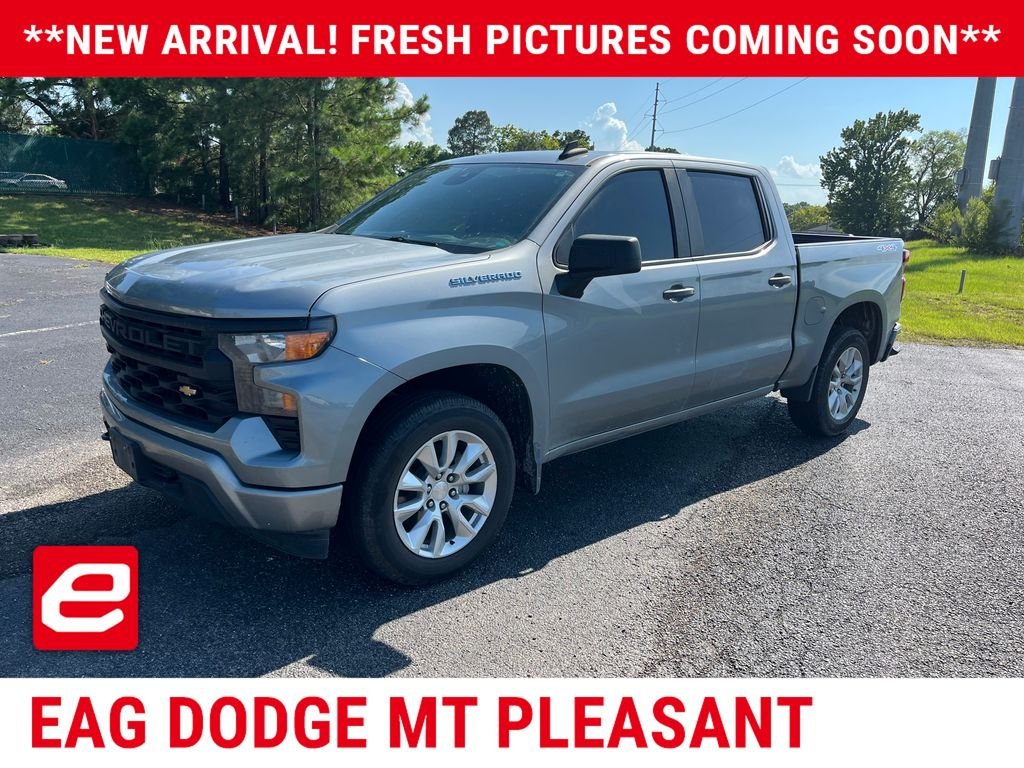 Used 2023 Gray Chevrolet Custom image 2