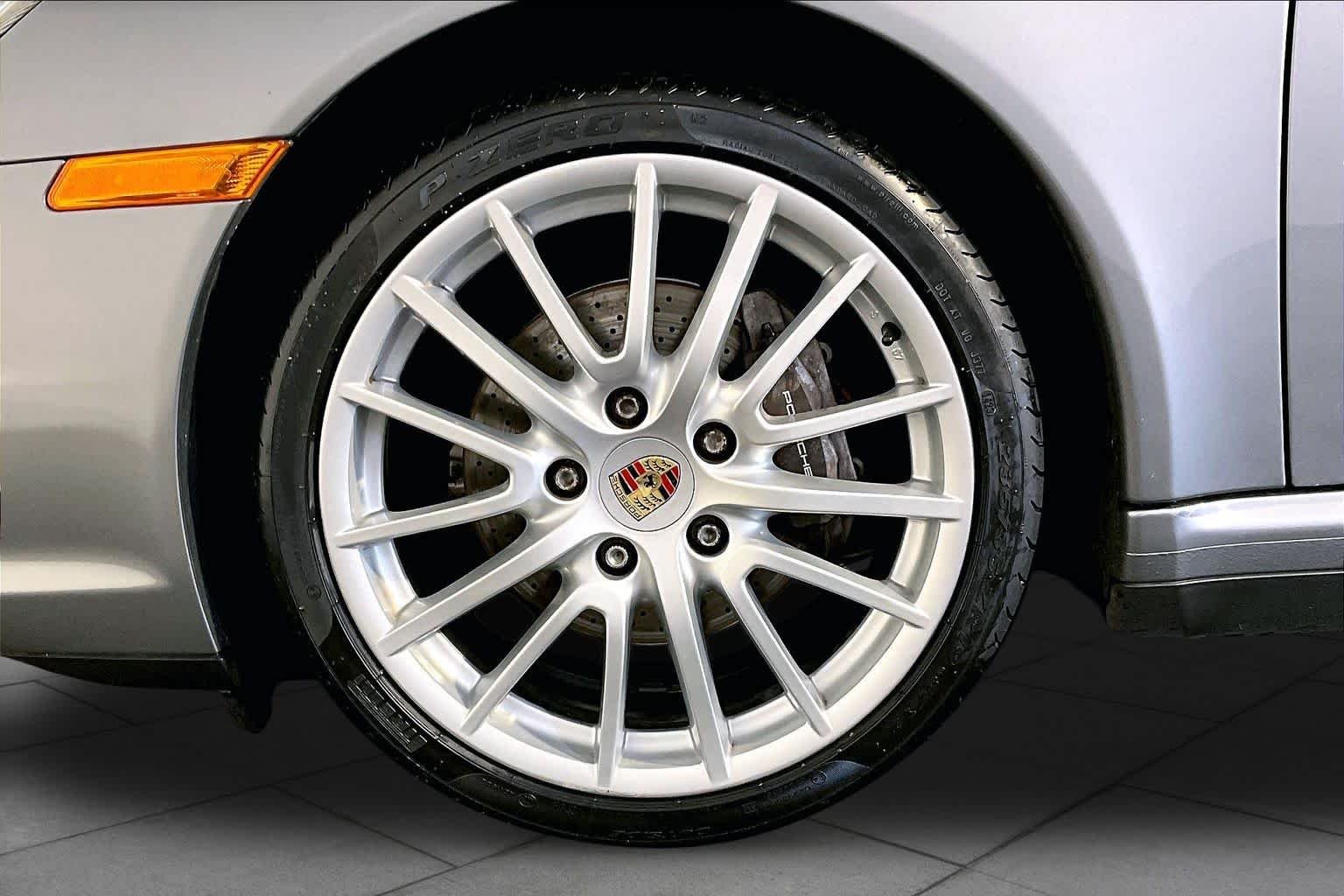 Used 2006 GRAY Porsche Carrera 4 image 9