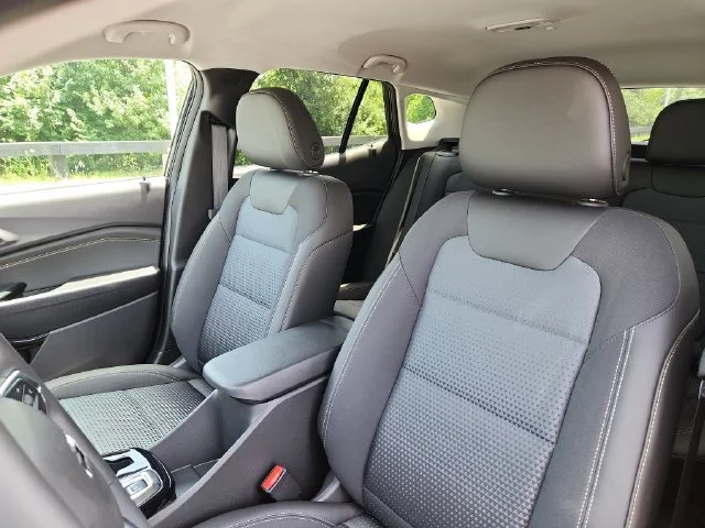 New 2026 Mosaic Black Metallic Chevrolet LT image 13