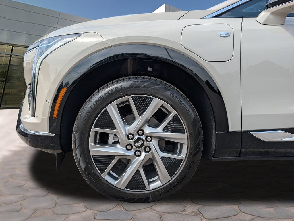 2027 Cadillac OPTIQ Premium Luxury - Photo 9