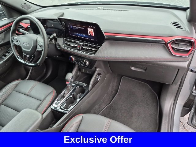 Used 2025 Sterling Gray Metallic Chevrolet RS image 30