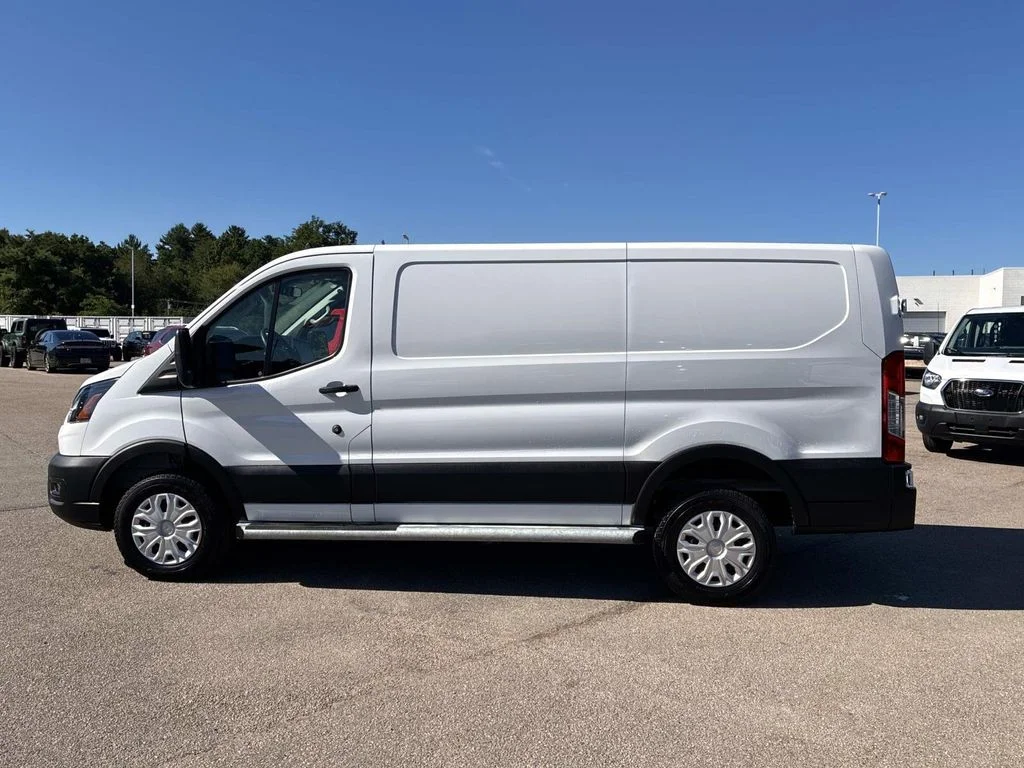 Used 2025 White Ford  image 4
