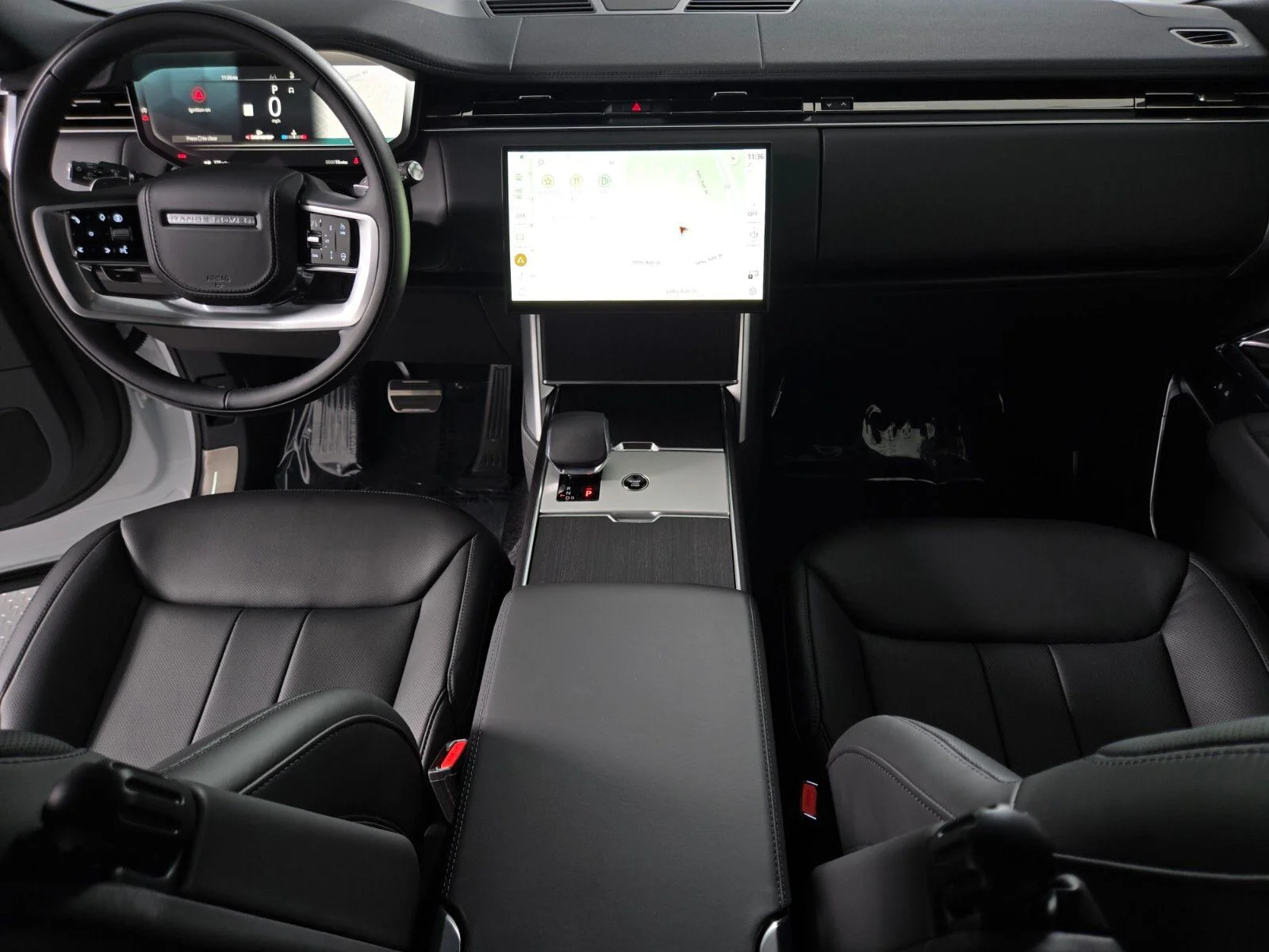 New 2026 Fuji White Land Rover SE image 4
