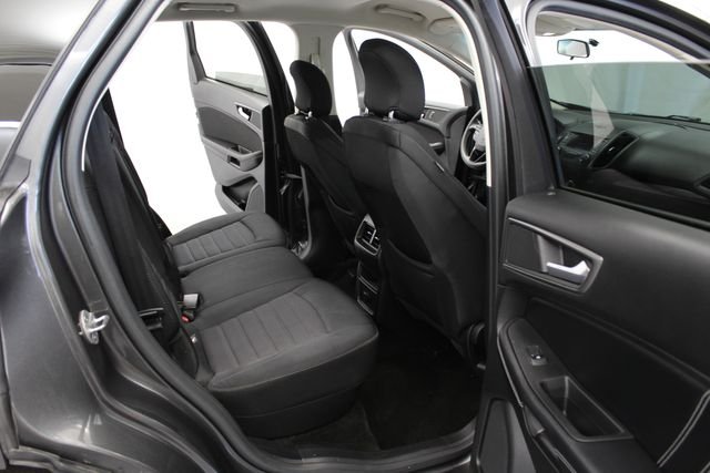 Used 2016 Magnetic Metallic Ford SE image 27