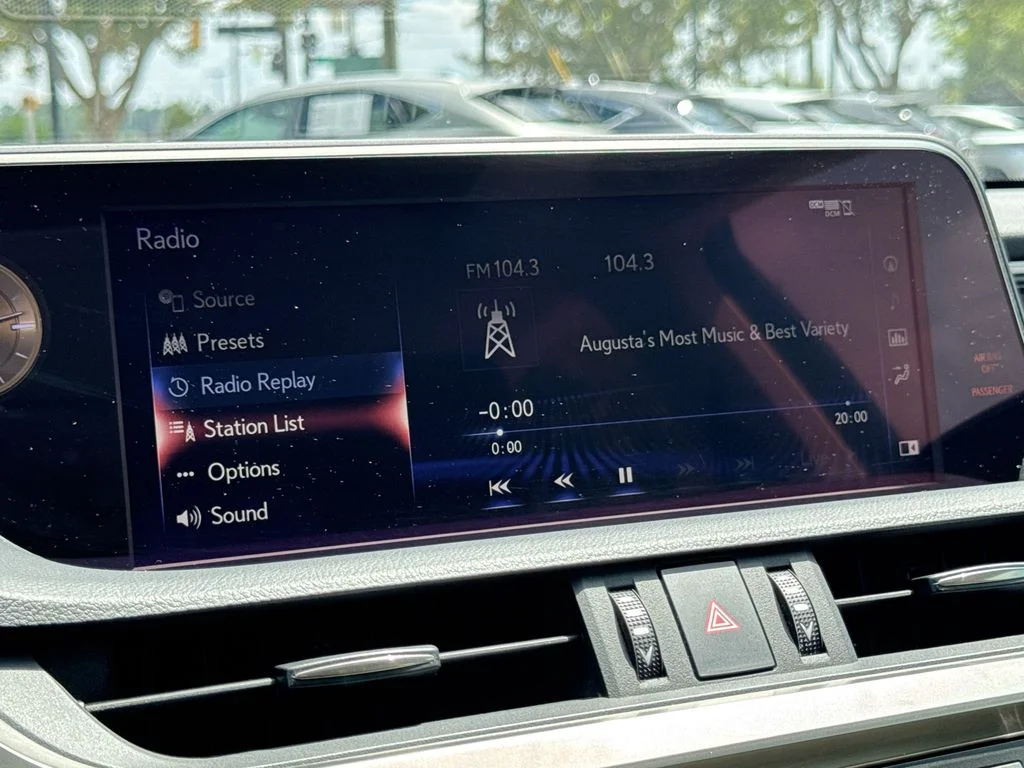 Used 2019 Silver Lexus 350 image 25