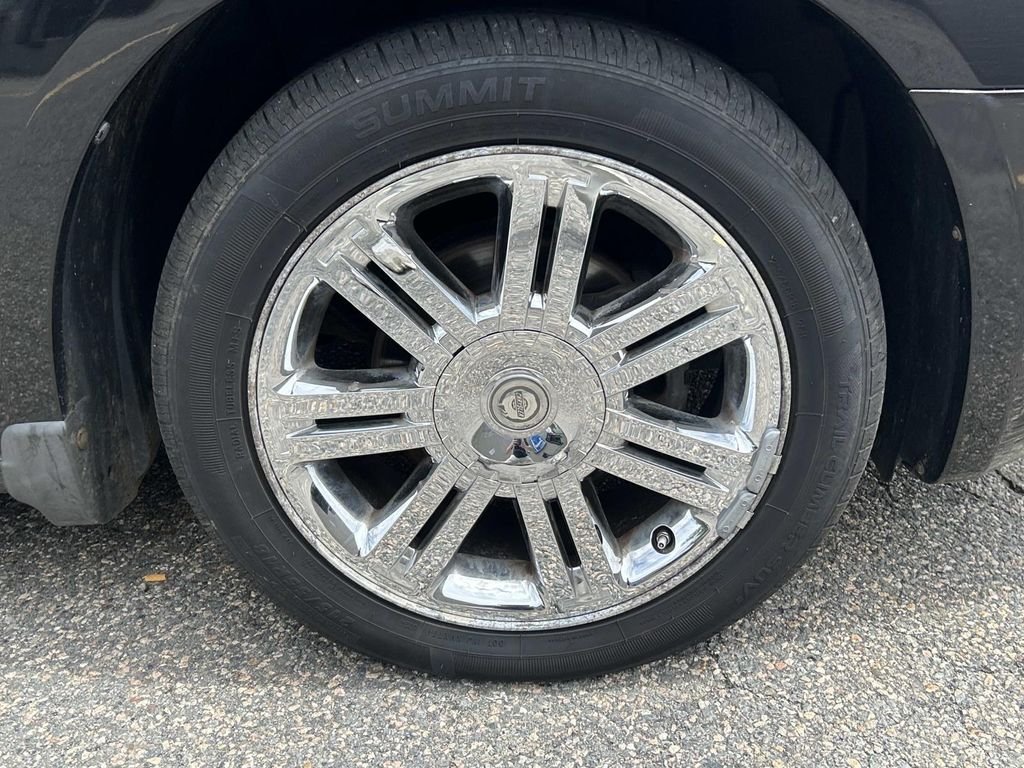 Used 2009 Black Chrysler Limited image 12