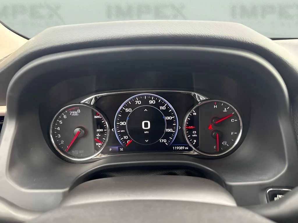 Used 2021 White GMC Denali image 17