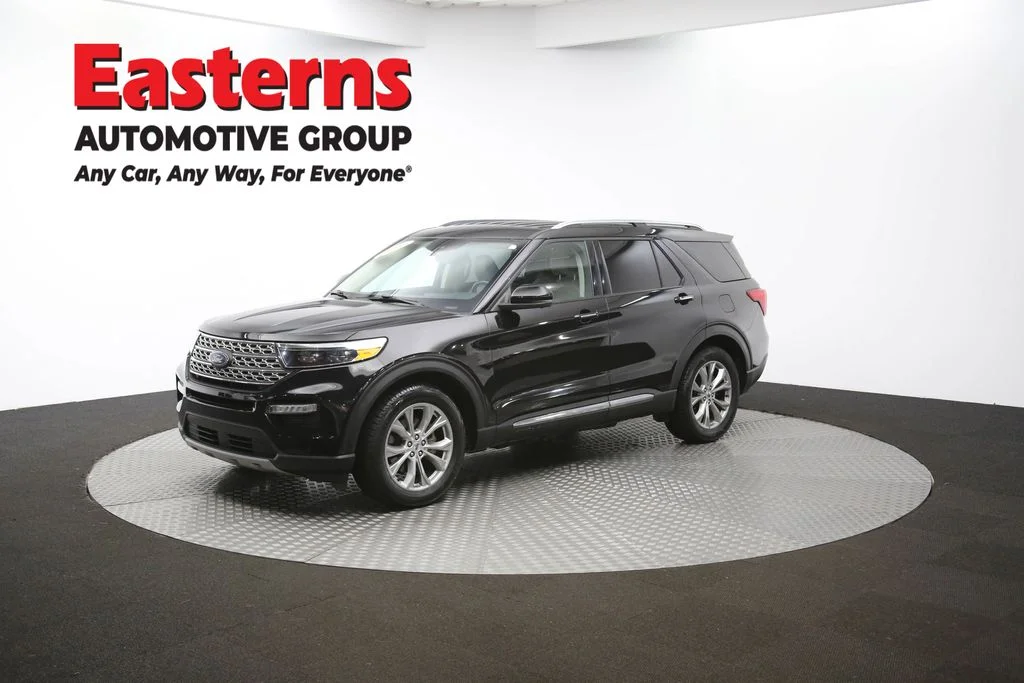 Used 2023 Black Ford Limited image 55