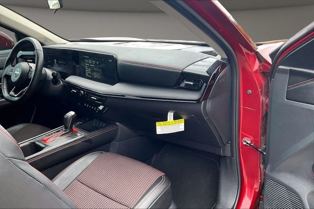 Used 2025 Red Nissan SR image 15