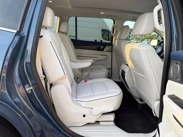 Used 2025 Blue Buick Avenir image 11