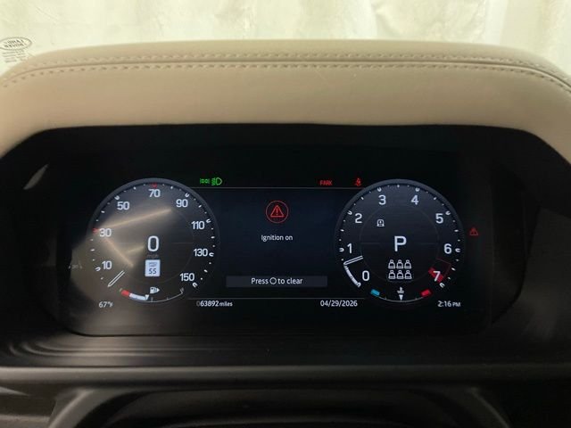 Used 2024 White Land Rover X-Dynamic SE image 15