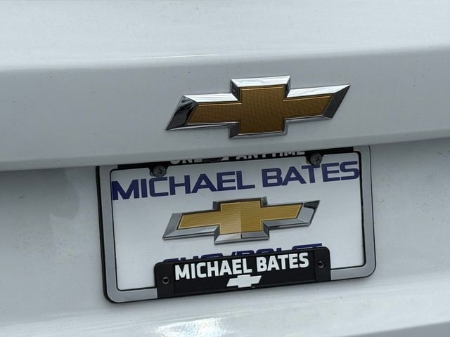 New 2026 Summit White Chevrolet LT image 7