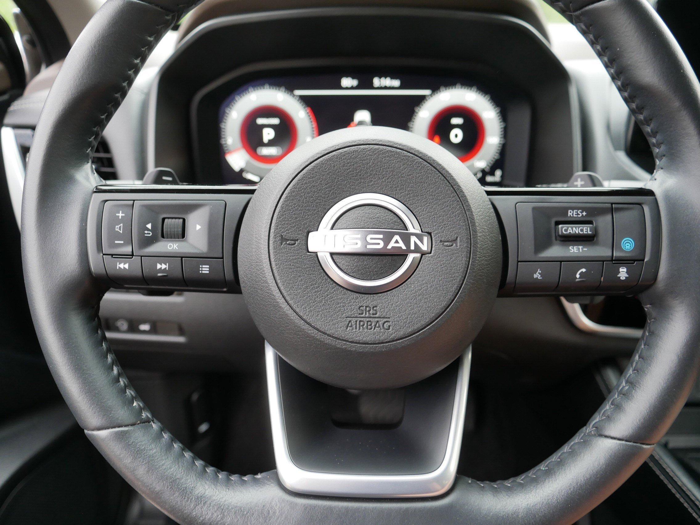 Used 2023 Boulder Gray Pearl Nissan Platinum image 25
