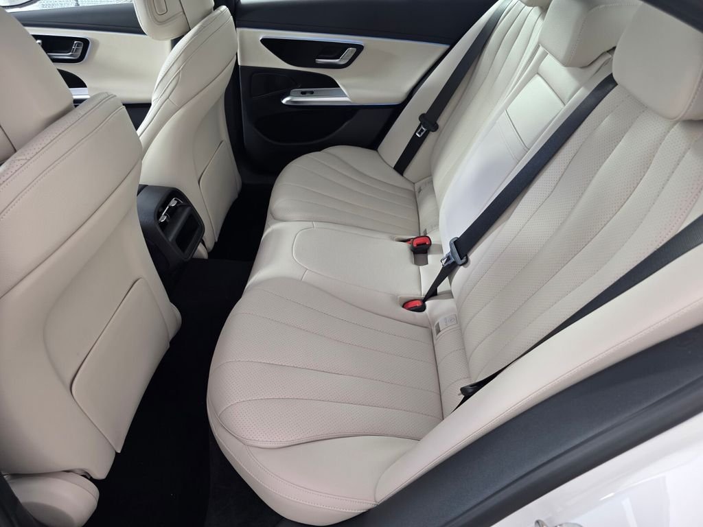 New 2026 Polar White Mercedes-Benz E 350 image 11
