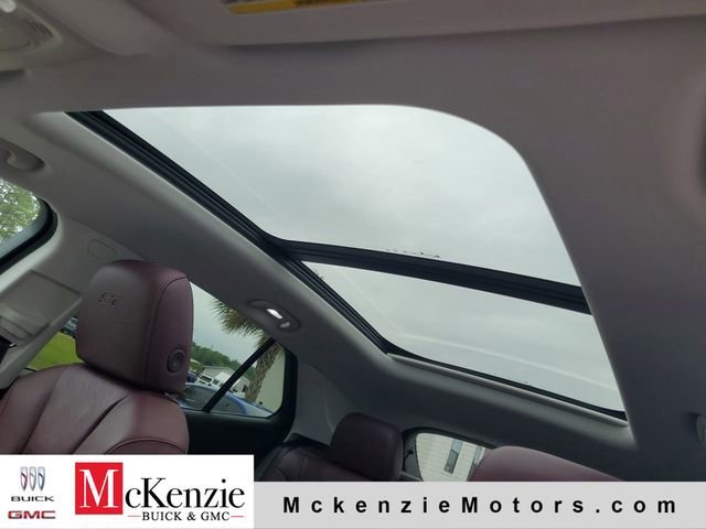 New 2026 Iridescent White Tricoat Buick Sport Touring image 10