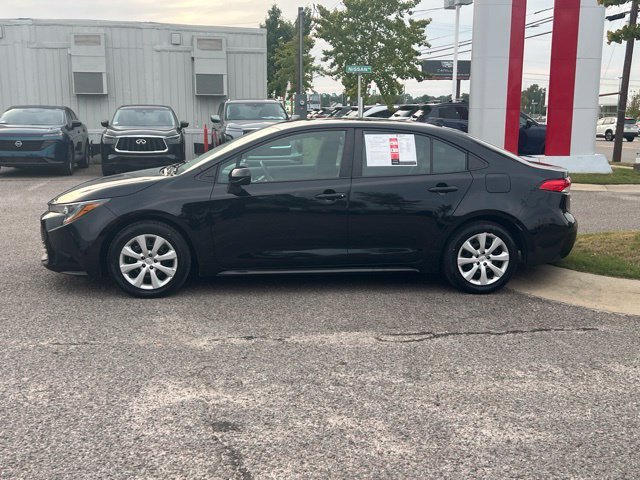 Used 2025 Midnight Black Metallic Toyota LE image 10
