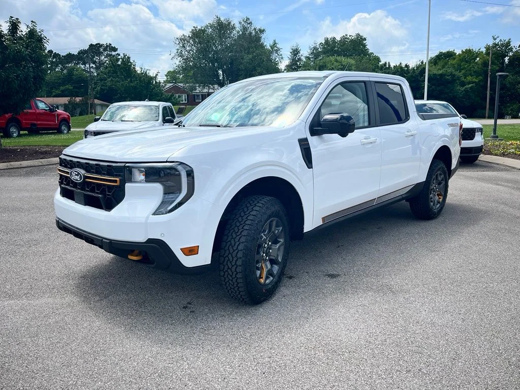 New 2026 White Ford Tremor image 3