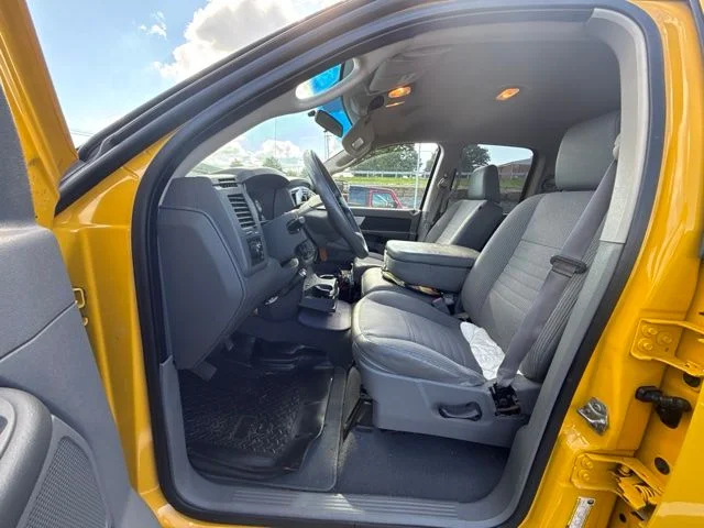 Used 2008 Yellow Dodge Laramie image 8
