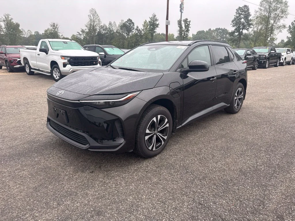 Used 2023 Black Toyota XLE image 1