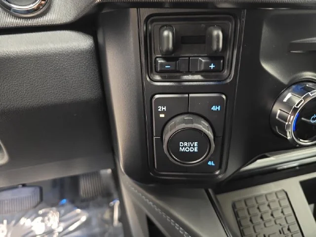 New 2027 Agate Black Metallic Ford F-450® Platinum® image 38