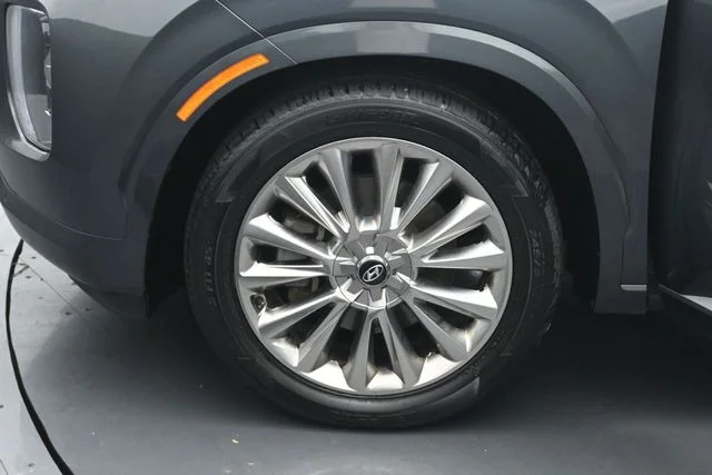 Used 2020 Steel / Graphite Hyundai Limited image 34