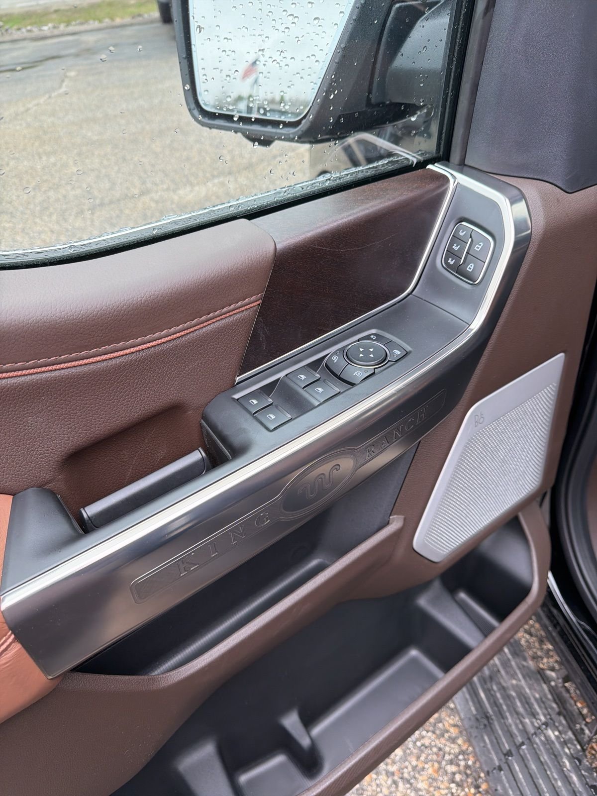 New 2026 Agate Black Metallic Ford King Ranch® image 16
