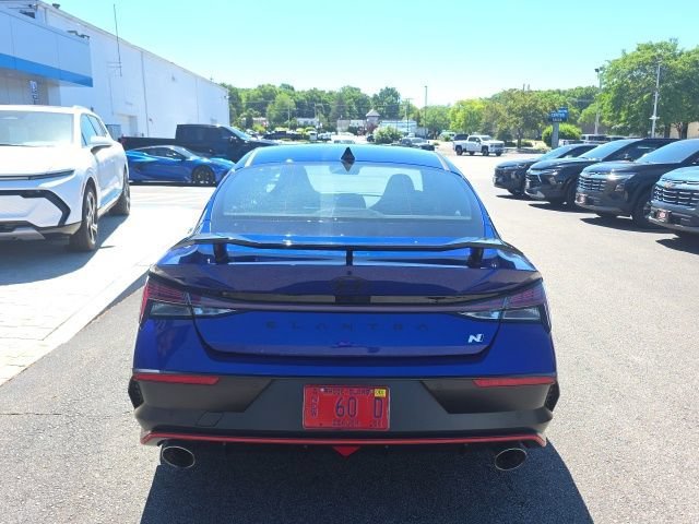Used 2025 Blue Hyundai Manual image 3